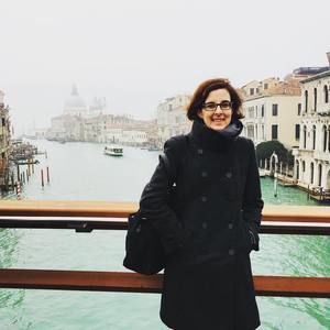 Meet your Posher, Elizabeth